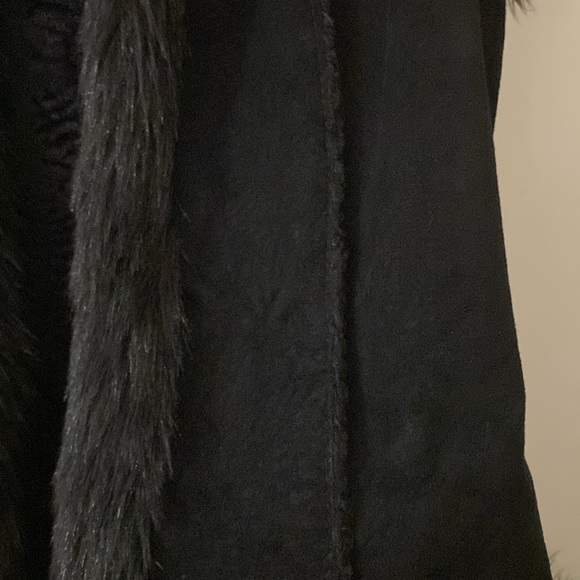 Fur Black vintage leather vest 20 yrs old - Picture 4 of 5